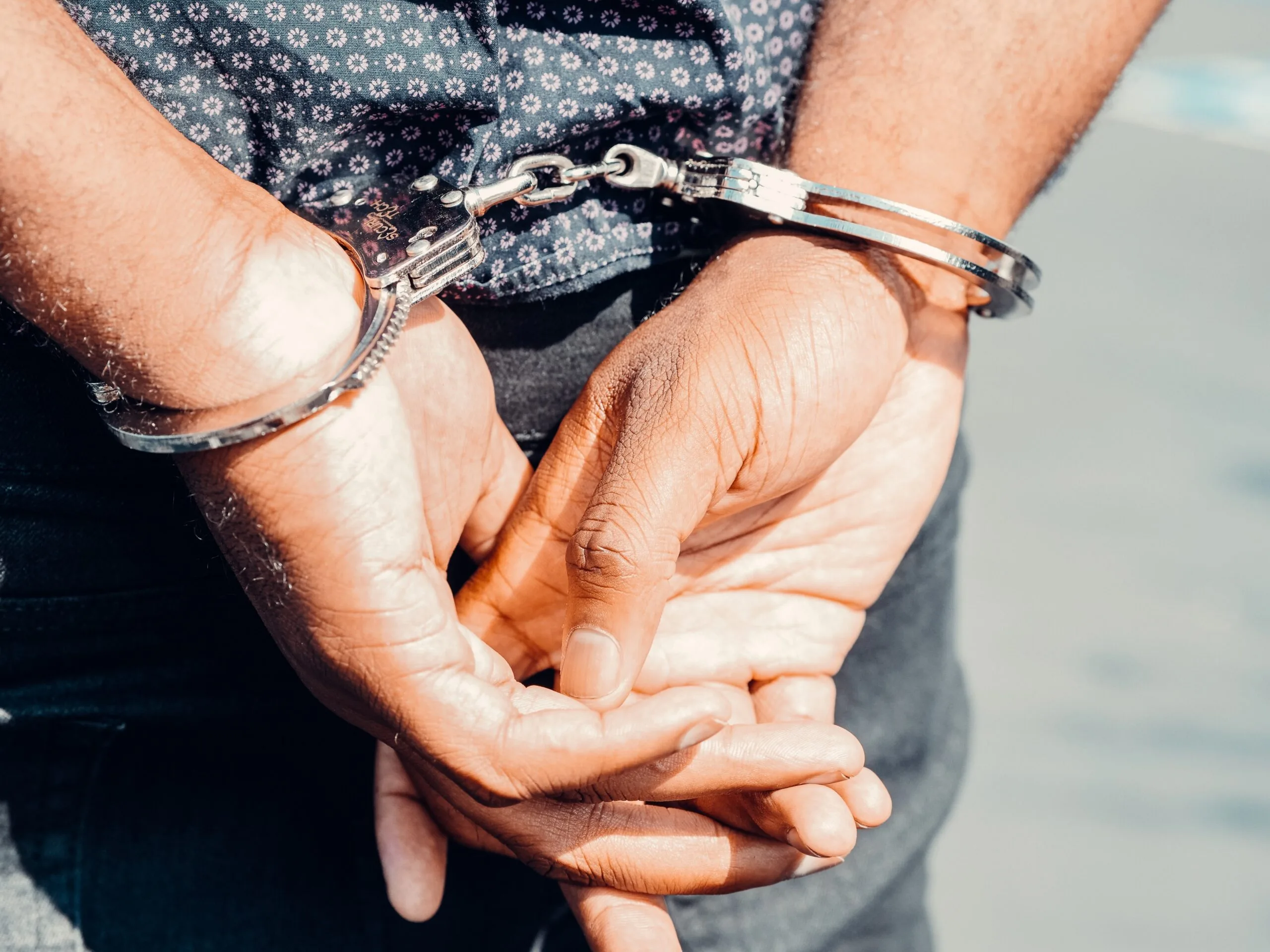 詐欺罪關多久?涉及洗錢罪:人頭帳戶、車手詐欺罪刑法怎麼判?