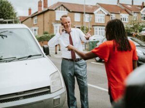 車禍獅子大開口怎麼辦？律師解析法官判賠與自保重點