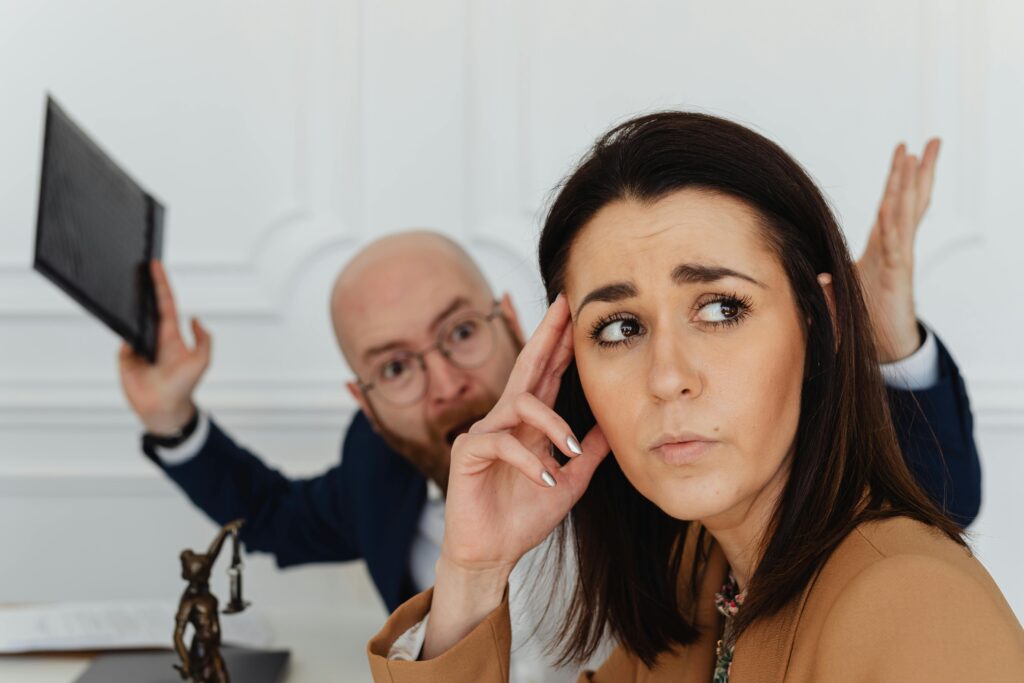 罵人賠多少?律師整理妨害名譽公然侮辱民事賠償金價目