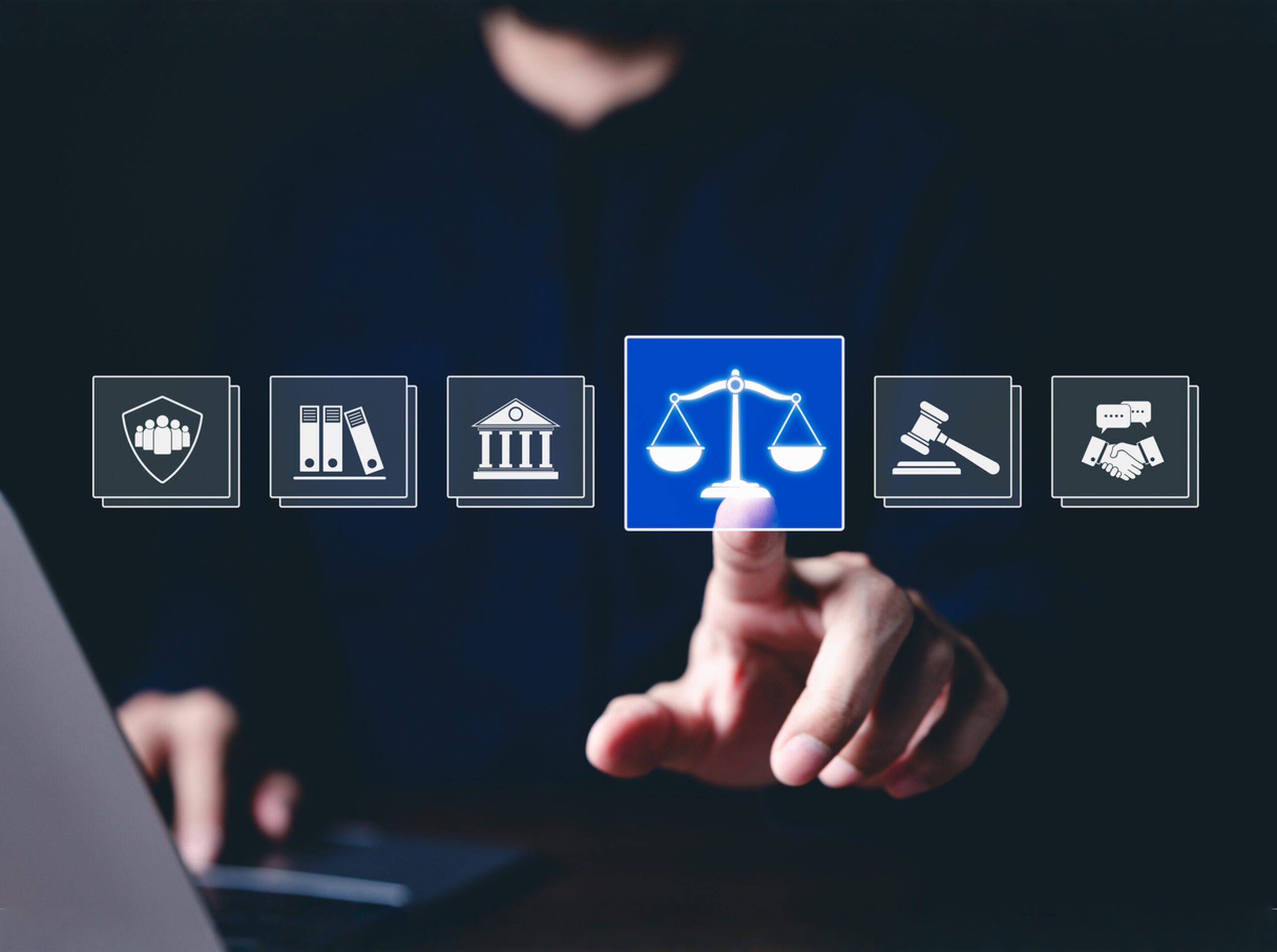 被告詐欺怎麼辦？如何自保？被告須知流程、刑期 5 大重點 首圖